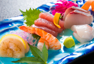 地魚、造りの盛り合わせ